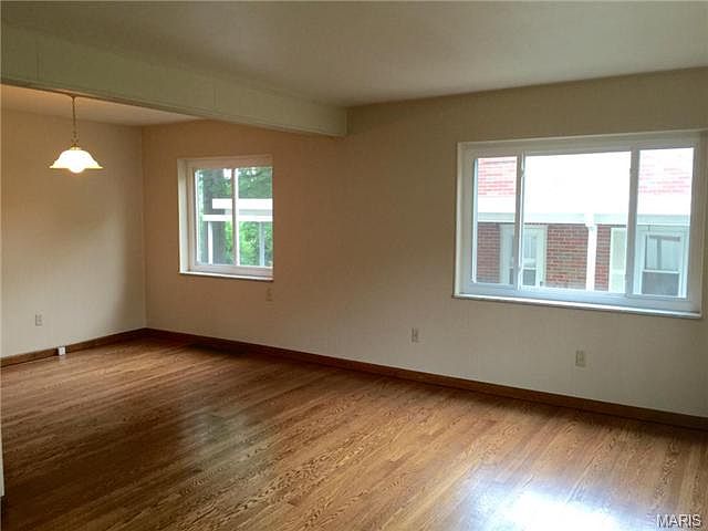 2nd image of 137 Ozark Dr