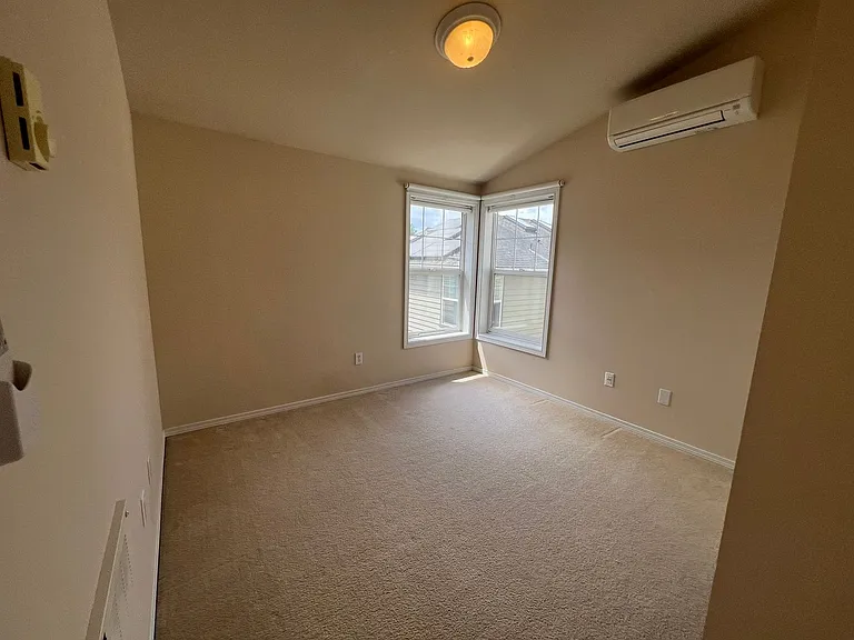 2645 B NW #57 — Photo 19