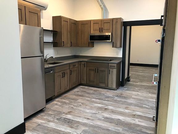 3rd image of 506 4th Ave E #3