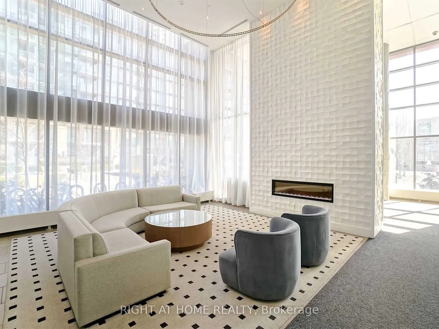 2 bed, $2,695 — Photo 4