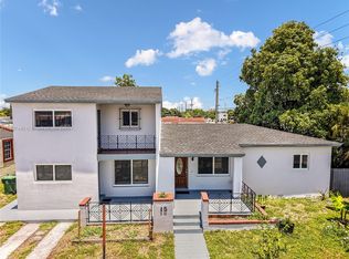 15 W 55th St, Hialeah, FL 33012