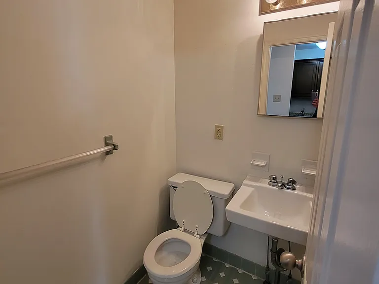 515 S 9th St #3B — Photo 11
