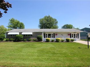 77 Alys Dr W, Depew, NY 14043