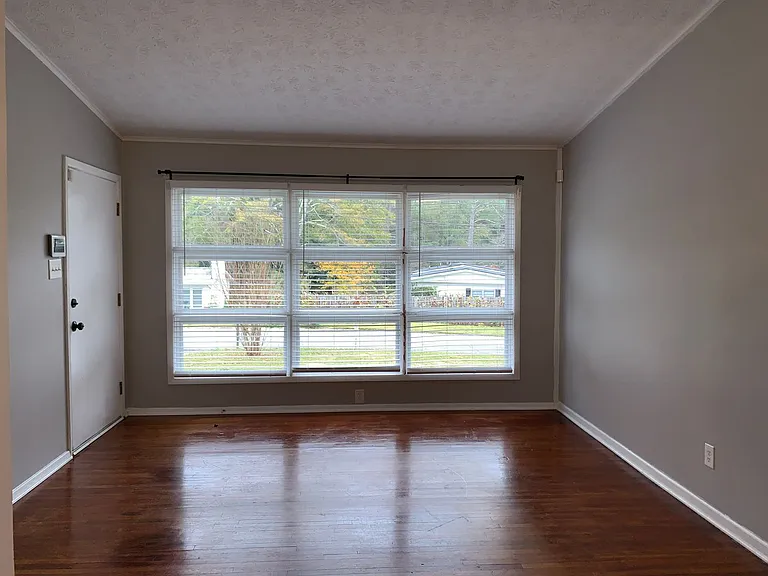 22 Willow Dr — Photo 5