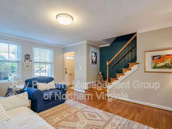 4th image of 4402 34th St S #S