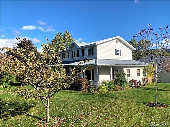 2nd image of 1815 Deerpath Dr