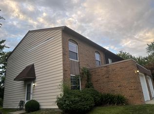 13952 Oakbrook Dr #3952, North Royalton, OH 44133