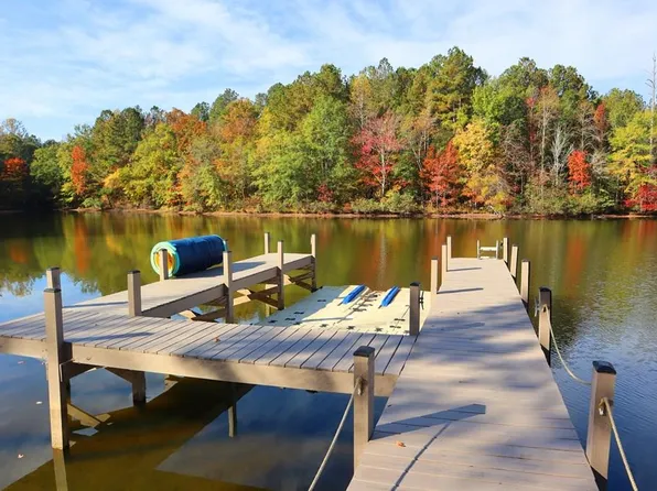 244 Gardenia Dr, Ninety Six, SC 29666