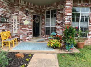 1637 Fir Dr, Sand Springs, OK 74063