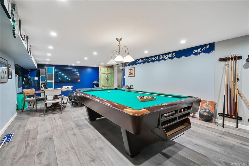4 Bed 5 Bath Property, New York • 3,808 Sq Ft