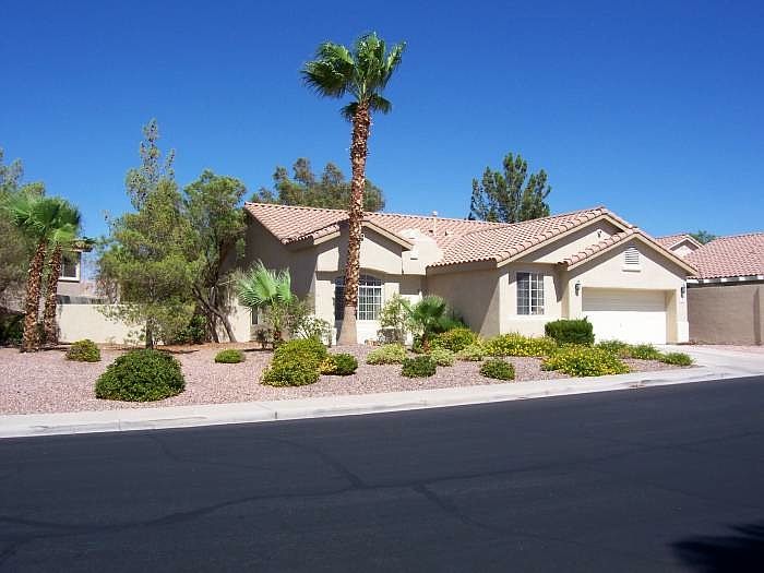 Xeriscaped Front Yard