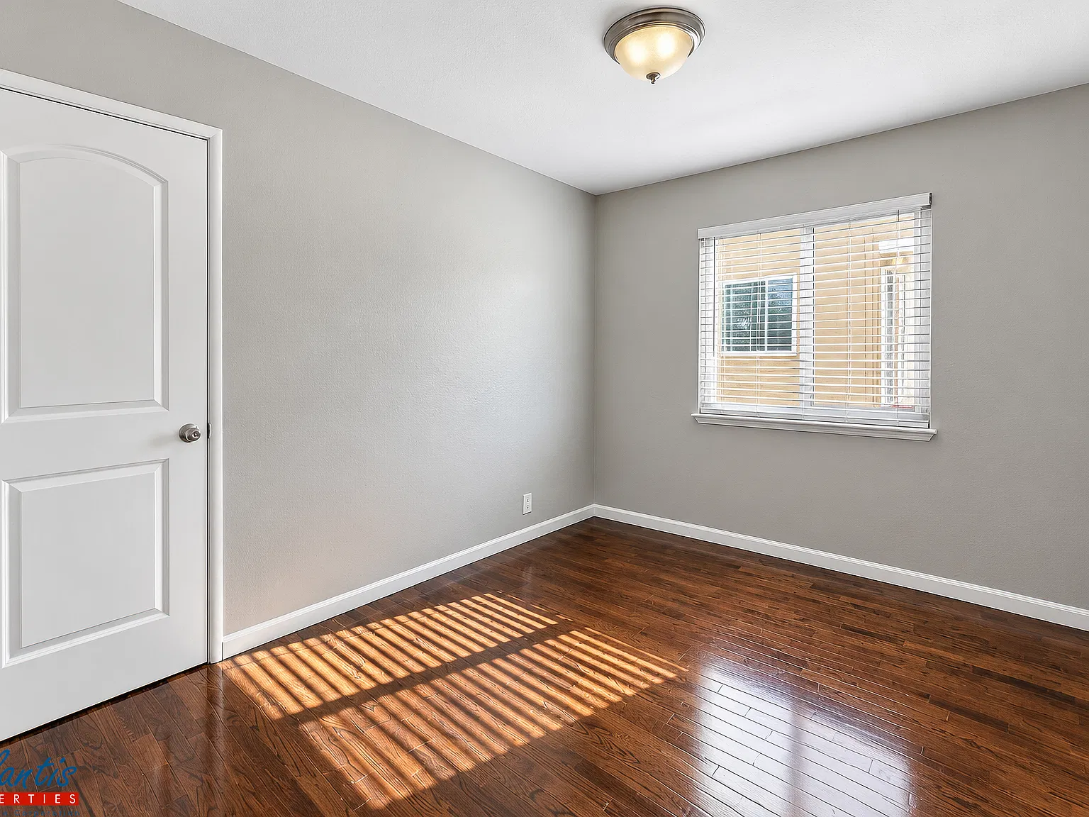 2 bed, 748 sqft, $2,595 — Photo 4