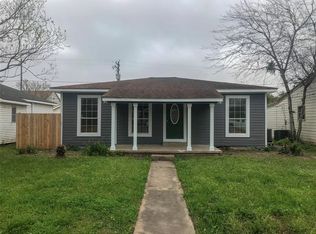 1618 W 5th St, Freeport, TX 77541