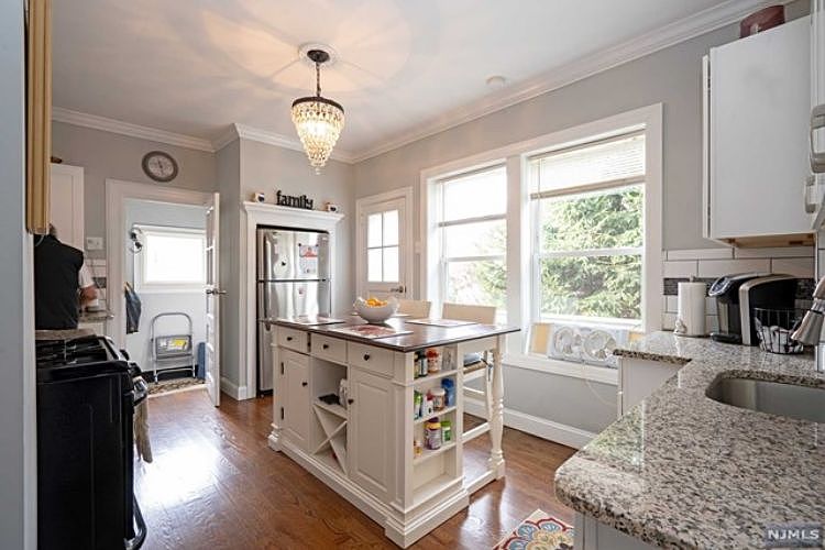 2 Entwistle Ave FLOOR 1, Nutley, NJ 07110 Zillow