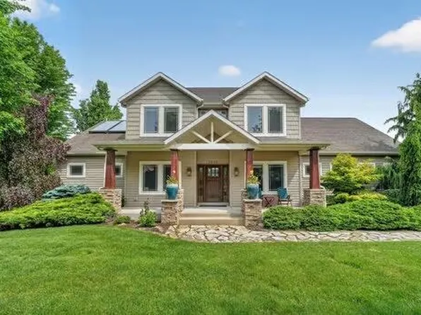 30166 Lloyd Ln, Niles, MI 49120
