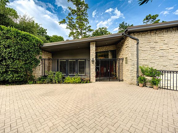 2nd image of 6 Gessner Rd