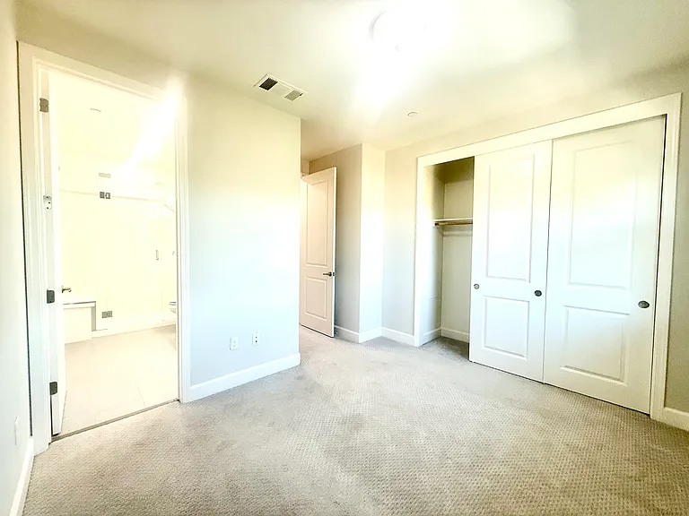605 Cinnamon Cir — Photo 7