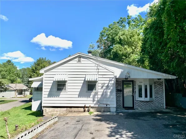 228 Scott Ave, Syracuse, NY 13219