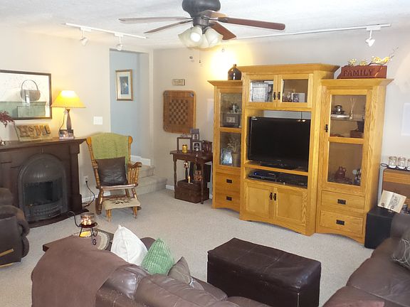 FIRST FLOOR FAMILY ROOM