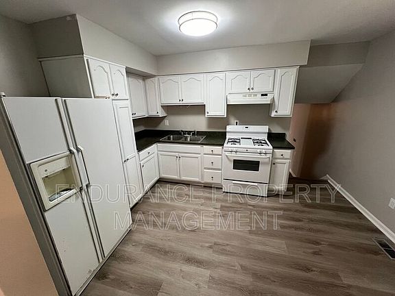 2nd image of 5049 Coulson Dr