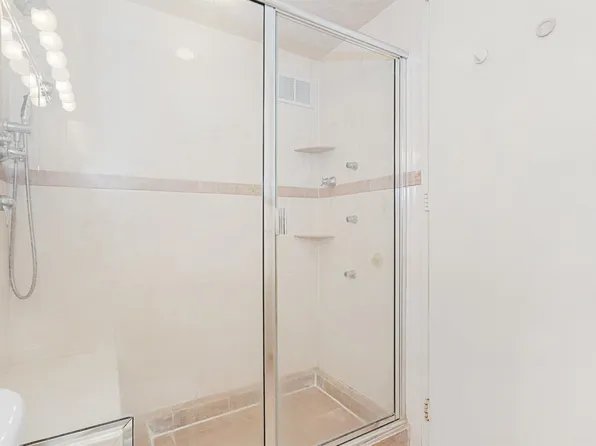 7000 Blvd East image 35 of 45