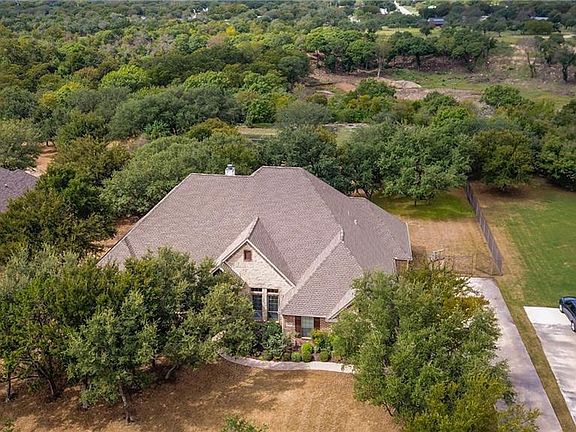 2nd image of 152 Crooked Stick Ln