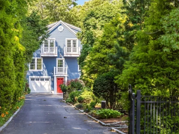 72 River Rd, Barnstable, MA 02630