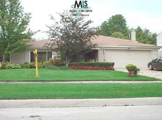 21150 Glenmorra St, Southfield, MI 48076