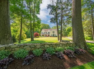 27 Huckleberry Hill Rd, Brookfield, CT 06804