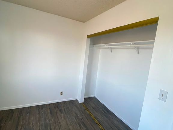 5th image of 1367 Saint Louis Ave APT B
