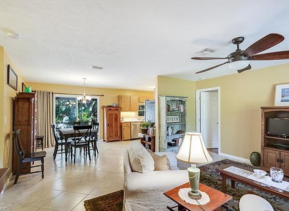 5th image of 24299 Sunny Ln