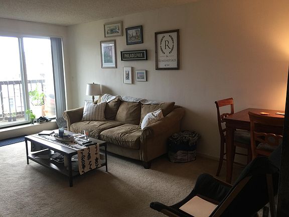 4th image of 530 S 2nd St