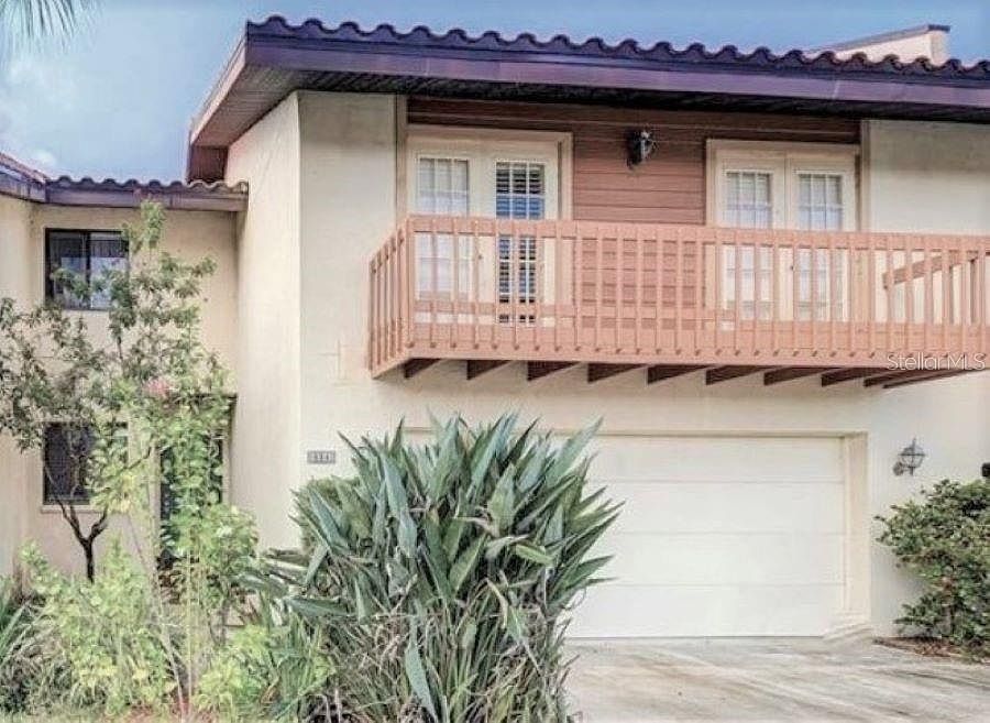 1st image of 804 Sorrento Pl #804