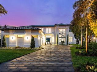 1524 Lake Dr, Delray Beach, FL 33444
