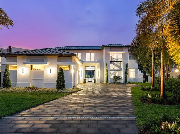 1524 Lake Drive, Delray Beach, FL 33444