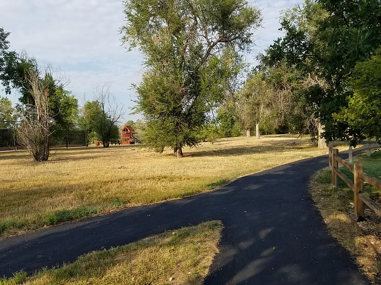 walking paths on HOA grounds