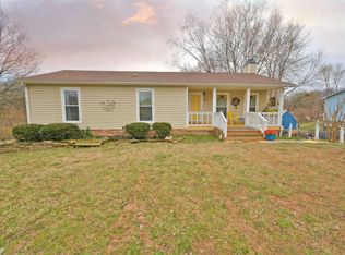 706 Rossview Rd, Clarksville, TN 37043