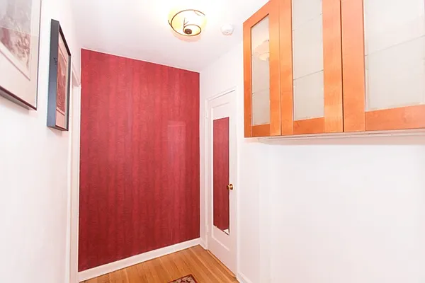 Sold by Re/Max In The City | media 7