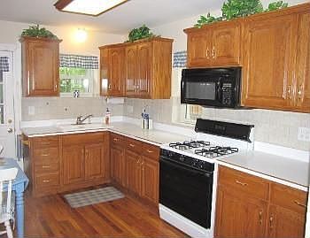 5th image of 7535 Hiawatha Ave