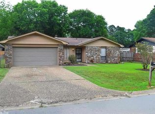 10607 Valiant Dr, Little Rock, AR 72209