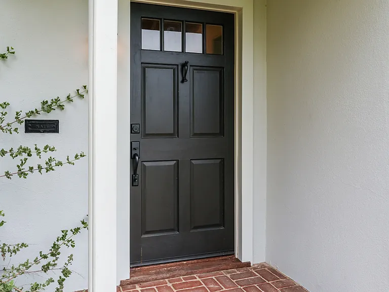 1215 Meadowbrook Rd — Photo 4