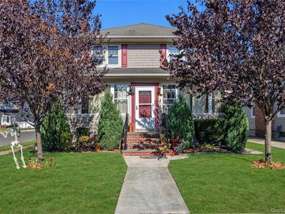127 Smith Street, Lynbrook, NY, 11563