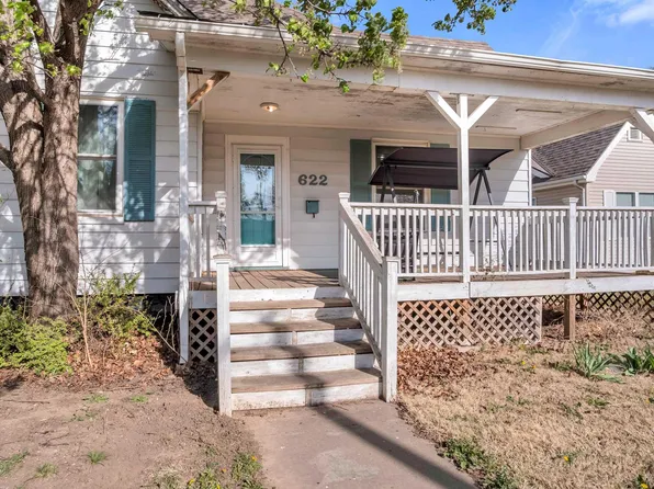 622 N Chestnut St, McPherson, KS 67460