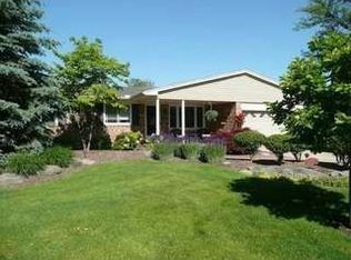 2644 Pearl Dr, Troy, MI
