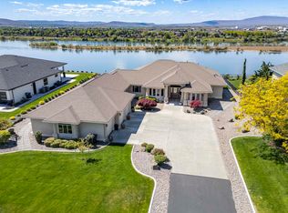 170 Alta Ln, Pasco, WA 99301
