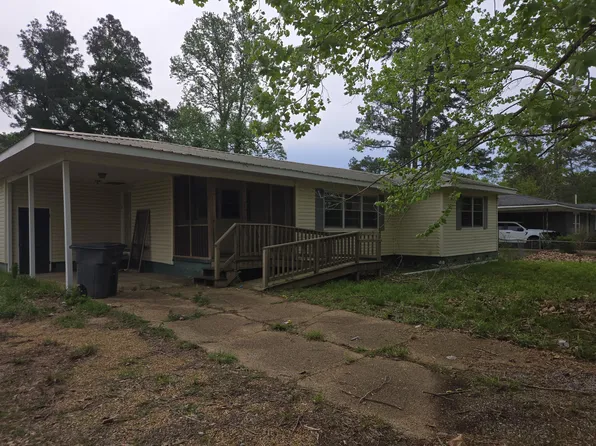 2413 Spaulding Dr, Linden, AL 36748