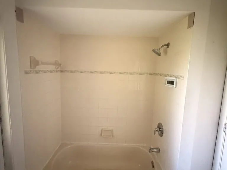 1474 Dewitt St — Photo 33