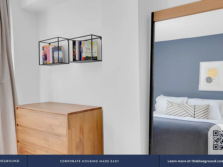101 W 15th St #527 — Photo 10