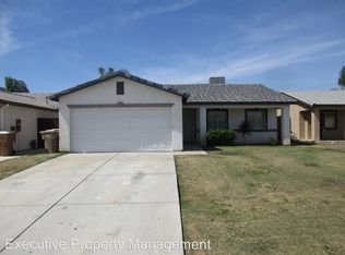520 Sunset Meadow Ln, Bakersfield, CA 93308