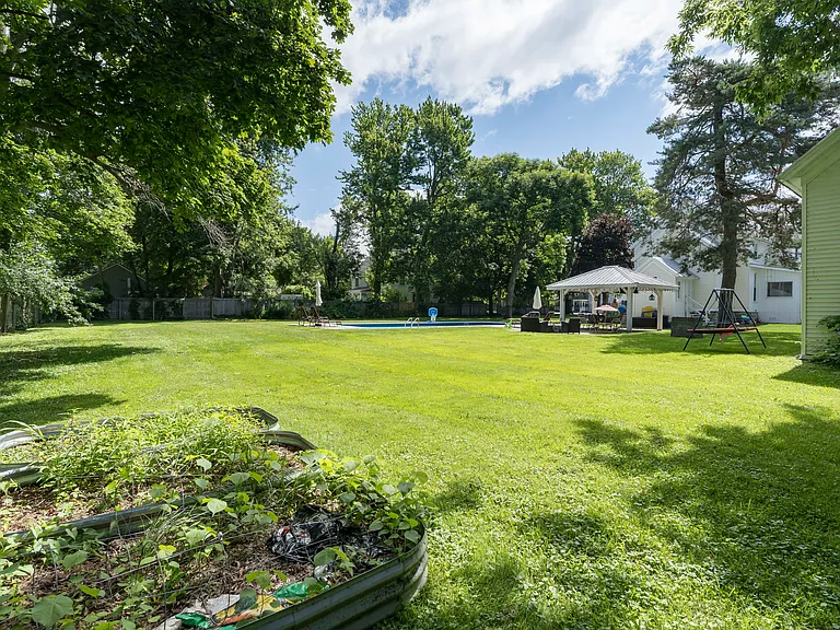 208 S Broad St — Photo 20